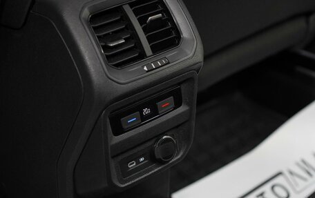 Volkswagen Tiguan II, 2021 год, 2 449 000 рублей, 10 фотография