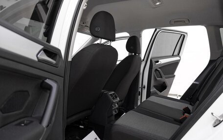 Volkswagen Tiguan II, 2021 год, 2 449 000 рублей, 9 фотография