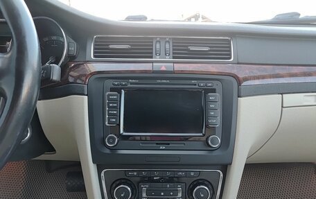 Skoda Superb III рестайлинг, 2011 год, 929 000 рублей, 18 фотография