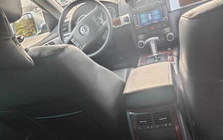 Volkswagen Touareg III, 2008 год, 1 590 000 рублей, 17 фотография