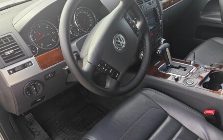 Volkswagen Touareg III, 2008 год, 1 590 000 рублей, 10 фотография