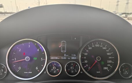 Volkswagen Touareg III, 2008 год, 1 590 000 рублей, 28 фотография