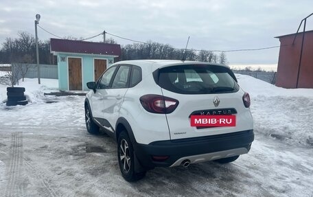 Renault Kaptur I рестайлинг, 2019 год, 1 300 000 рублей, 3 фотография