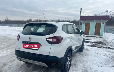 Renault Kaptur I рестайлинг, 2019 год, 1 300 000 рублей, 4 фотография