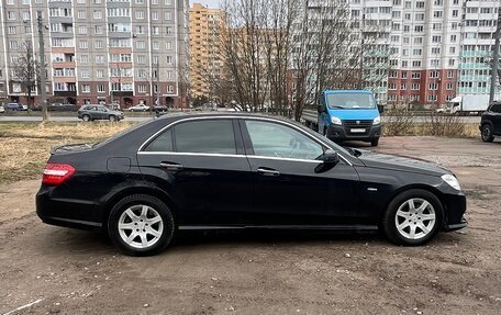 Mercedes-Benz E-Класс, 2011 год, 1 320 000 рублей, 5 фотография