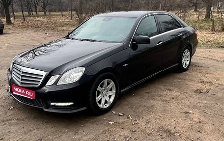 Mercedes-Benz E-Класс, 2011 год, 1 320 000 рублей, 3 фотография