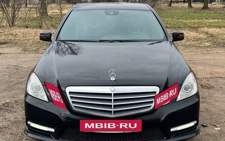 Mercedes-Benz E-Класс, 2011 год, 1 320 000 рублей, 2 фотография