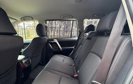 Toyota Land Cruiser Prado 150 рестайлинг 2, 2016 год, 3 200 000 рублей, 12 фотография