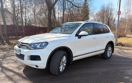 Volkswagen Touareg III, 2011 год, 2 100 000 рублей, 3 фотография