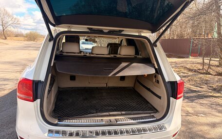 Volkswagen Touareg III, 2011 год, 2 100 000 рублей, 17 фотография