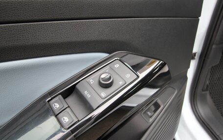 Volkswagen ID.4, 2023 год, 3 295 000 рублей, 22 фотография