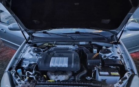 Hyundai Sonata IV рестайлинг, 2005 год, 150 000 рублей, 12 фотография