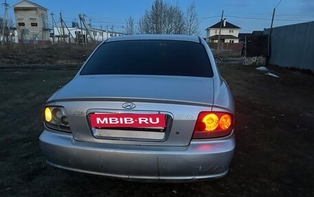 Hyundai Sonata IV рестайлинг, 2005 год, 150 000 рублей, 7 фотография