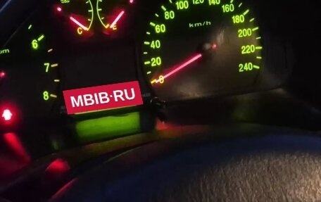 Hyundai Sonata IV рестайлинг, 2005 год, 150 000 рублей, 13 фотография