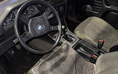 BMW 3 серия, 1986 год, 240 000 рублей, 4 фотография