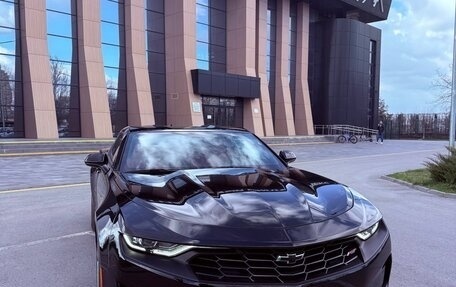 Chevrolet Camaro VI, 2021 год, 4 600 000 рублей, 2 фотография