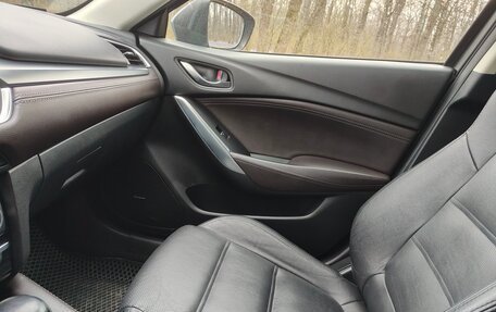 Mazda 6, 2015 год, 2 050 000 рублей, 31 фотография