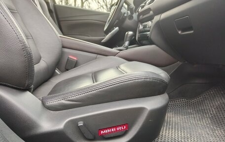 Mazda 6, 2015 год, 2 050 000 рублей, 33 фотография