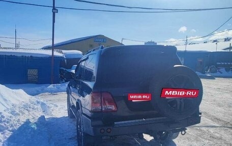 Toyota Land Cruiser 100 рестайлинг 2, 2005 год, 2 600 000 рублей, 3 фотография