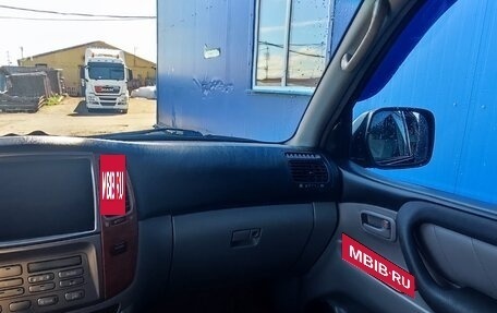 Toyota Land Cruiser 100 рестайлинг 2, 2005 год, 2 600 000 рублей, 7 фотография