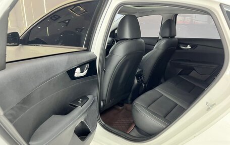 KIA K3, 2022 год, 1 590 000 рублей, 13 фотография