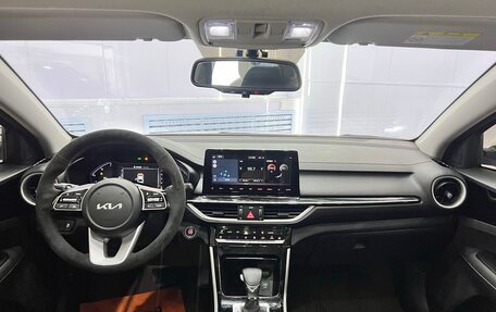 KIA K3, 2022 год, 1 590 000 рублей, 15 фотография