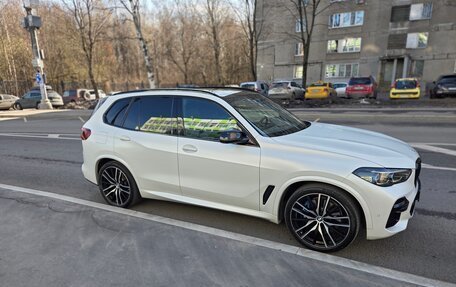 BMW X5, 2022 год, 10 900 000 рублей, 2 фотография