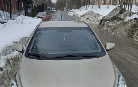 Hyundai Solaris II рестайлинг, 2011 год, 580 000 рублей, 1 фотография