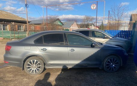 Volkswagen Jetta VI, 2013 год, 750 000 рублей, 10 фотография