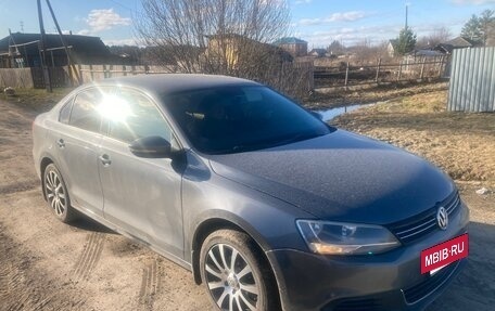 Volkswagen Jetta VI, 2013 год, 750 000 рублей, 8 фотография