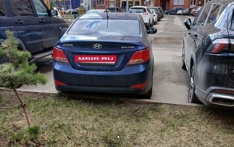 Hyundai Solaris II рестайлинг, 2015 год, 1 100 000 рублей, 3 фотография