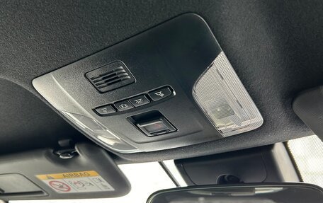 Toyota Corolla, 2019 год, 1 999 900 рублей, 25 фотография