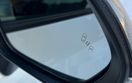 Toyota Corolla, 2019 год, 1 999 900 рублей, 24 фотография