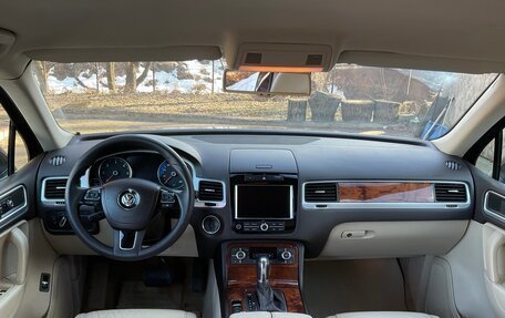 Volkswagen Touareg III, 2011 год, 2 100 000 рублей, 13 фотография