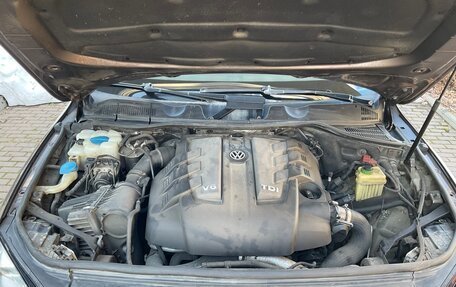 Volkswagen Touareg III, 2011 год, 2 100 000 рублей, 16 фотография