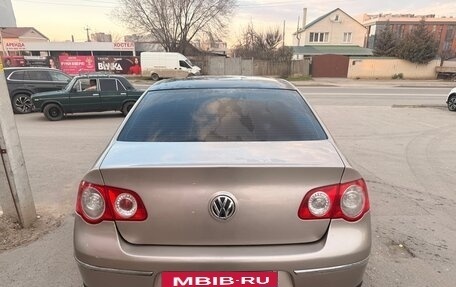 Volkswagen Passat B6, 2005 год, 395 000 рублей, 4 фотография