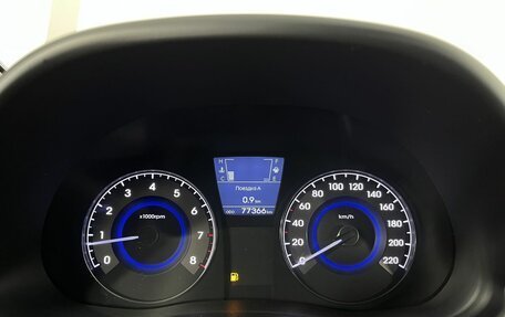 Hyundai Solaris II рестайлинг, 2013 год, 870 000 рублей, 11 фотография