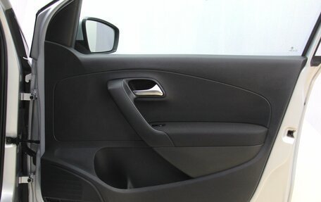 Volkswagen Polo VI (EU Market), 2018 год, 1 155 700 рублей, 21 фотография