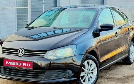 Volkswagen Polo VI (EU Market), 2013 год, 695 000 рублей, 1 фотография