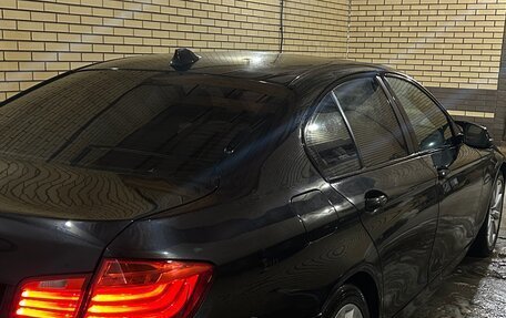 BMW 5 серия, 2013 год, 1 800 000 рублей, 3 фотография