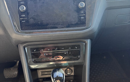 Volkswagen Tiguan II, 2021 год, 3 900 000 рублей, 20 фотография