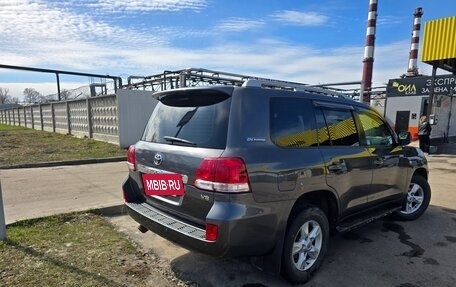Toyota Land Cruiser 200, 2011 год, 3 900 000 рублей, 8 фотография