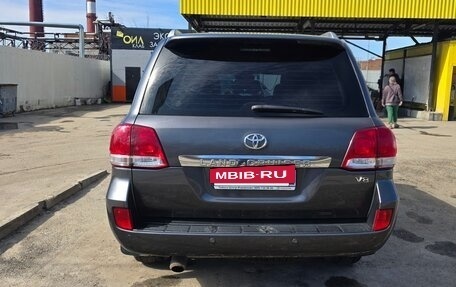 Toyota Land Cruiser 200, 2011 год, 3 900 000 рублей, 7 фотография