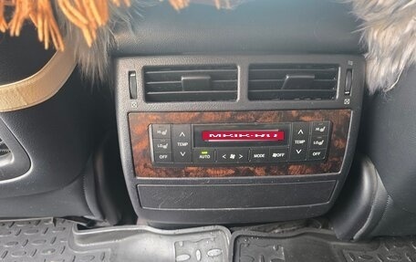 Toyota Land Cruiser 200, 2011 год, 3 900 000 рублей, 27 фотография