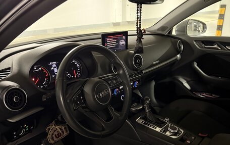 Audi A3, 2018 год, 2 300 000 рублей, 12 фотография