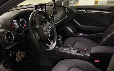 Audi A3, 2018 год, 2 300 000 рублей, 15 фотография