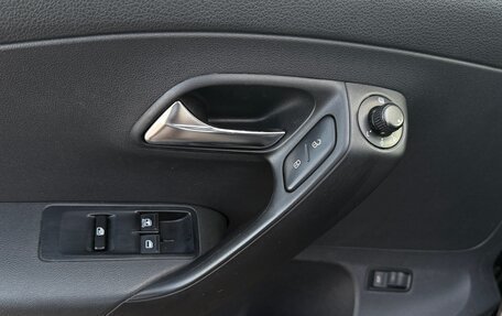 Volkswagen Polo VI (EU Market), 2013 год, 695 000 рублей, 12 фотография