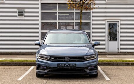 Volkswagen Passat B8 рестайлинг, 2017 год, 1 645 000 рублей, 2 фотография