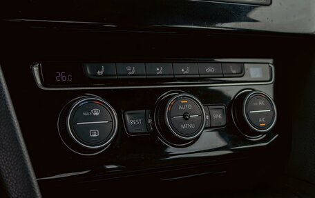 Volkswagen Passat B8 рестайлинг, 2017 год, 1 645 000 рублей, 15 фотография