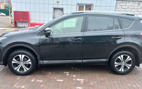 Toyota RAV4, 2016 год, 1 850 000 рублей, 2 фотография